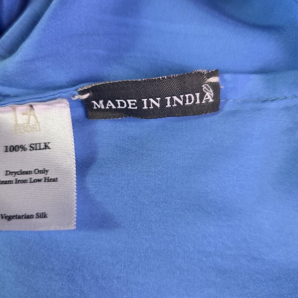 La Fuori 100% Vegetarian Silk Blouse Small – Monochrome Blue – Made in India - Picture 5 of 5